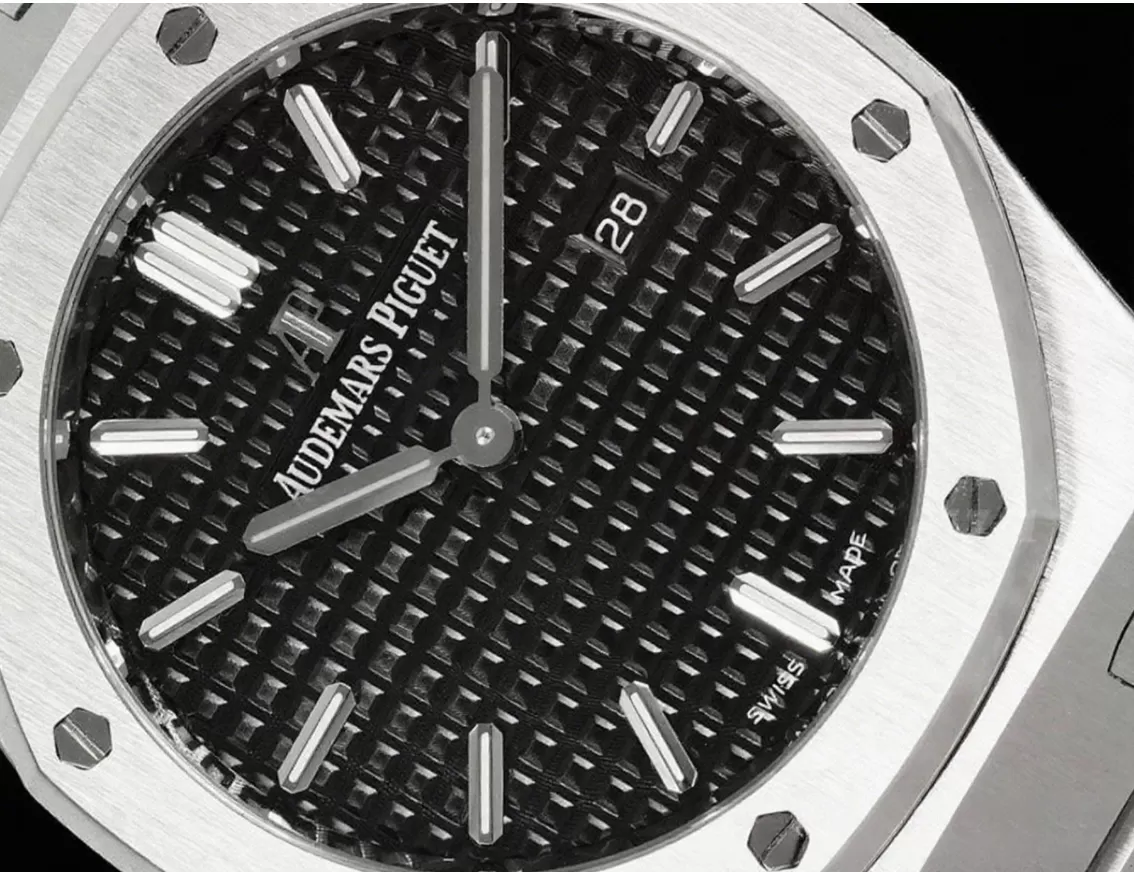 Royal Oak Ladies 67650 33mm SS/SS Black ZF Swiss Qtz - Image 4