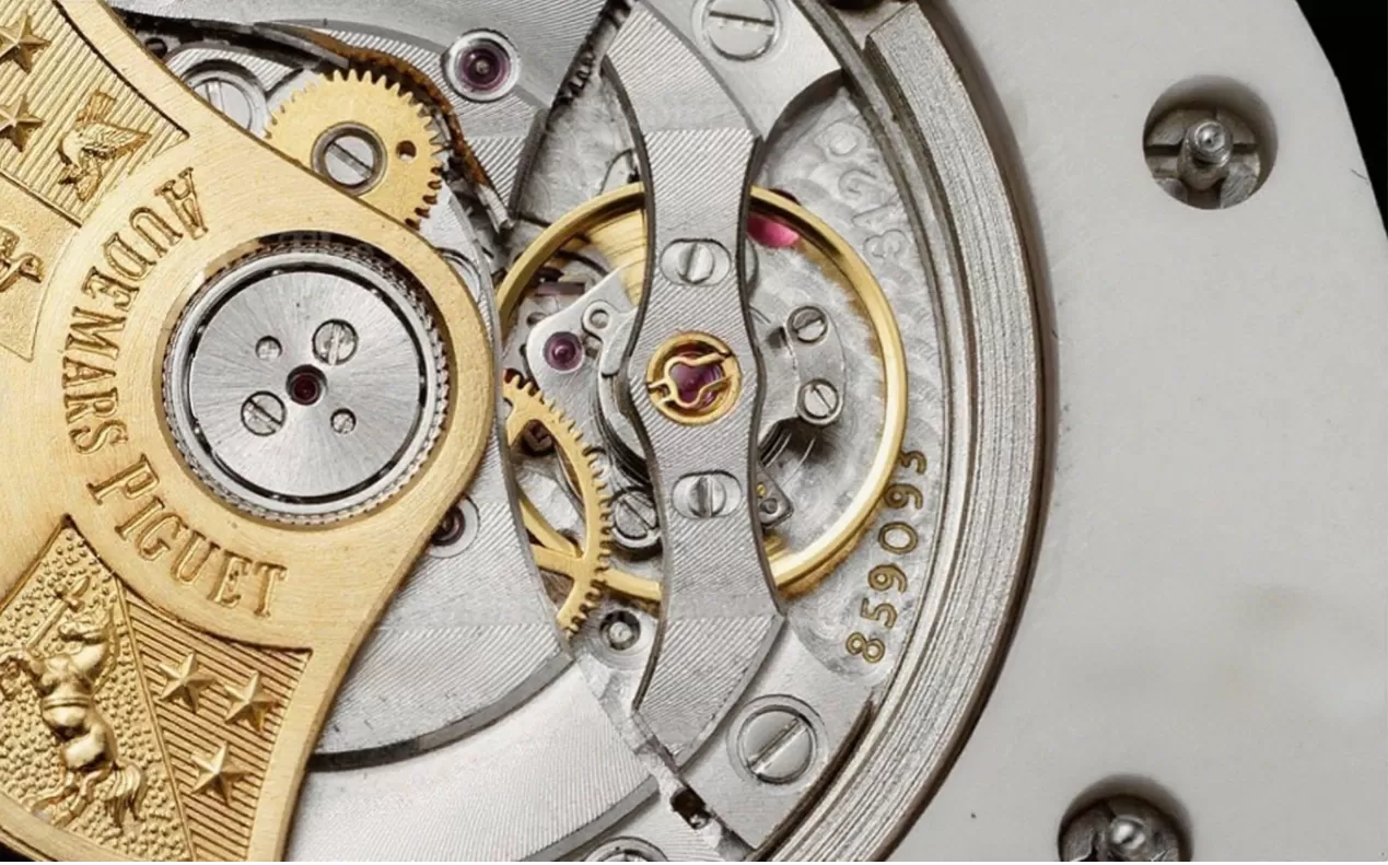 Royal Oak Diver 15707 CER/RU White ZF SA3120 Super Clone - Image 10
