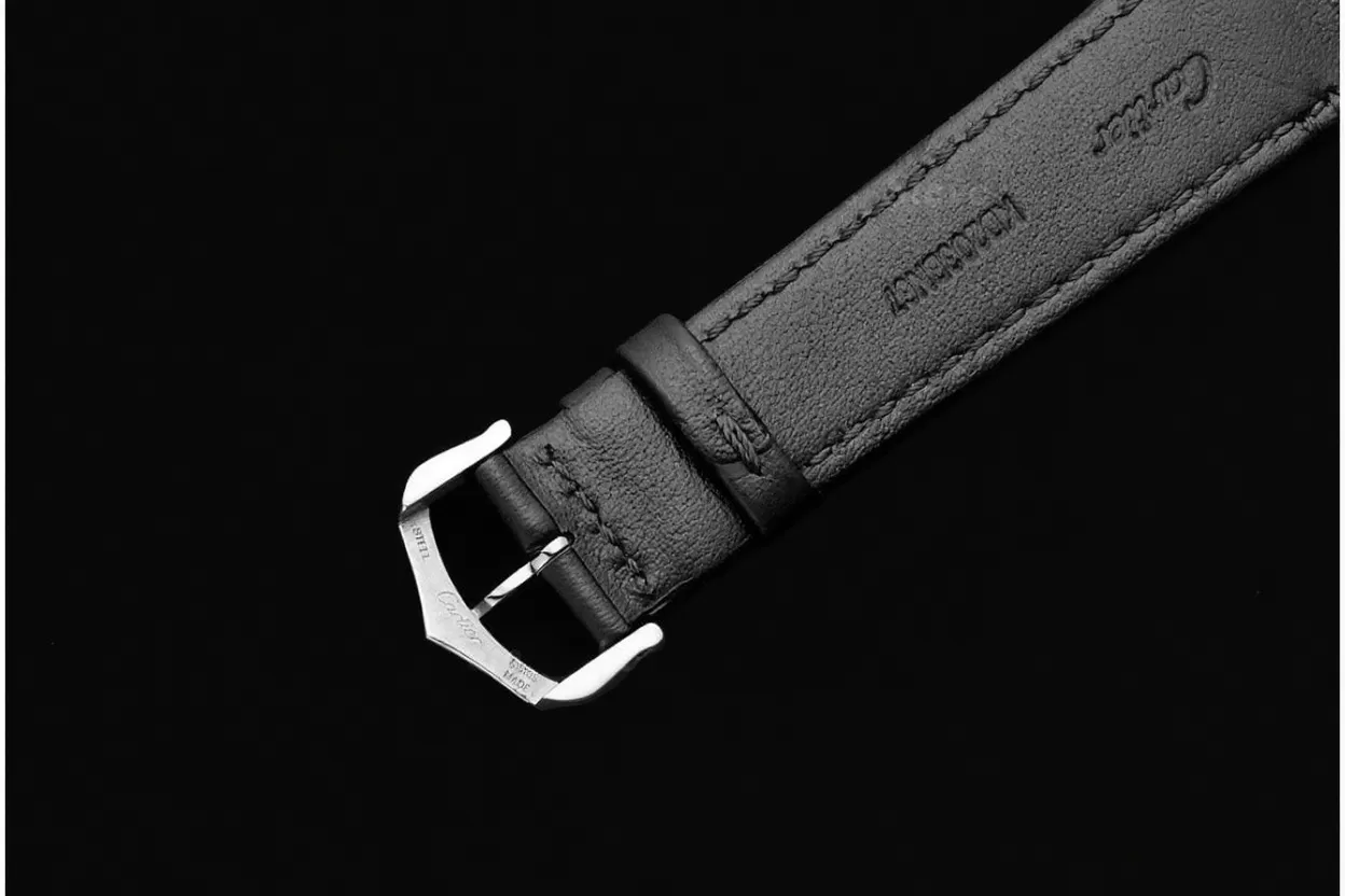 Tank Must SS/LE White Dial On Black Leather Strap K11F Quartz - Image 18