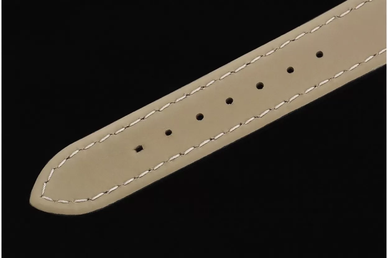 Tank Must 22mm SS/LE White Dial AF Quartz - Image 15