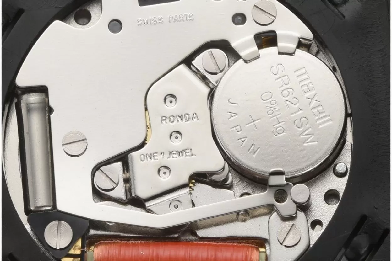 Tank Louis 25.5mm Date YG/LE Silver Dial AF Quartz - Image 9