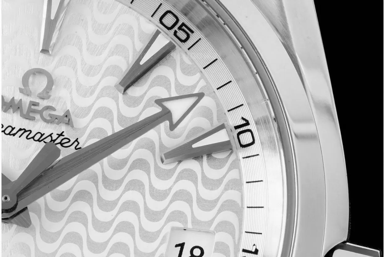 Aqua Terra 150m 41mm SS/SS White Textured VSF A8500 - Image 2