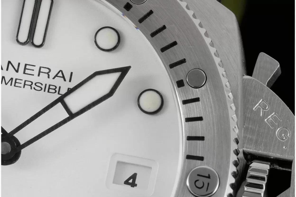 Submersible PAM1226 44mm SS/RU White Dial VSF P900 - Image 5