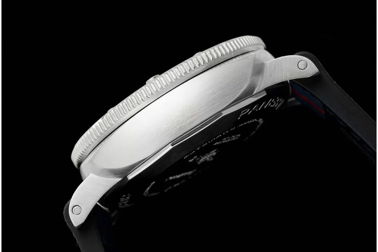 Submersible PAM1391 Luna Rossa 44mm SS/RU Blue Dial VSF P900 - Image 6