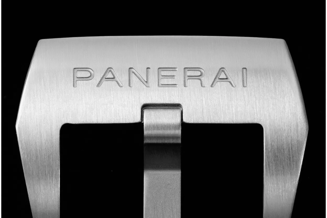Submersible PAM1391 Luna Rossa 44mm SS/RU Blue Dial VSF P900 - Image 18