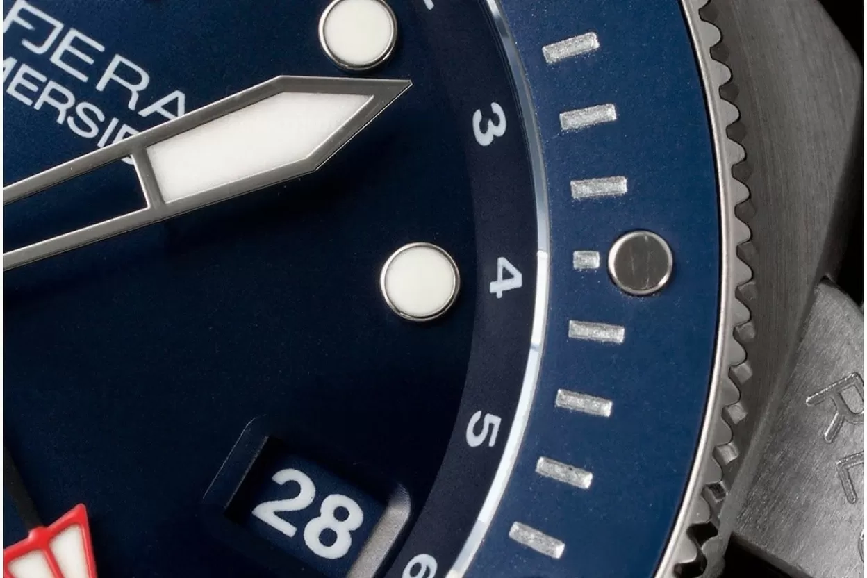 Submersible PAM1507 Luna Rossa 42mm SS/RU Blue Dial VSF P900 - Image 7