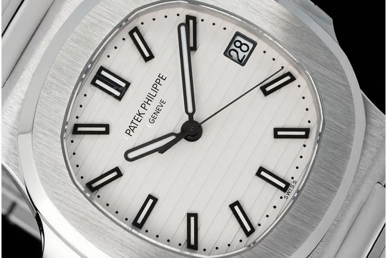 Nautilus 5711 40mm SS/SS White Dial PPF V6 A330 - Image 2
