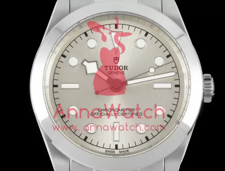 Heritage Black Bay 39mm SS/SS Silver/Dot KRF A2824